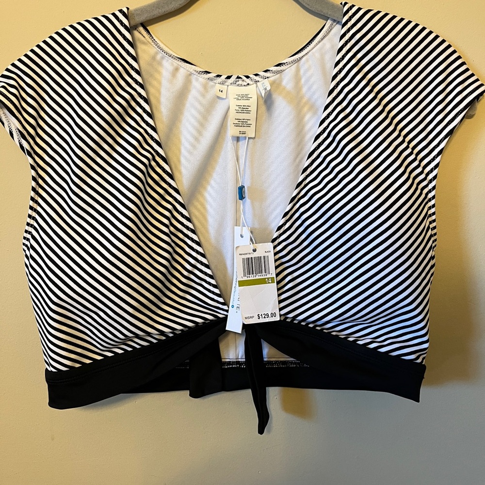 Black and White Striped Women's Bathing suit Top